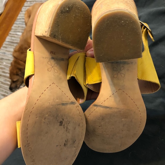 'Carden' Block Heel Slingback Sandal by Caslon - Picture 9 of 9